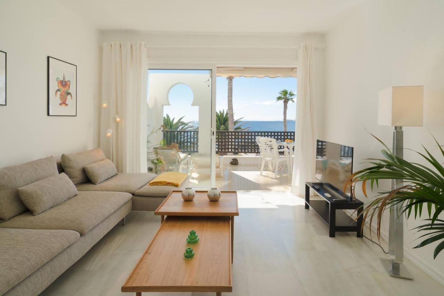 Magnifico Alojamiento Con Vistas Al Oceano Costa Teguise Exteriör bild